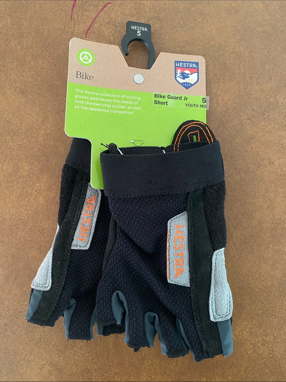 NWT! Hestra Youth Bike Guard Short Gloves in Black and Gray with Orange Logo
